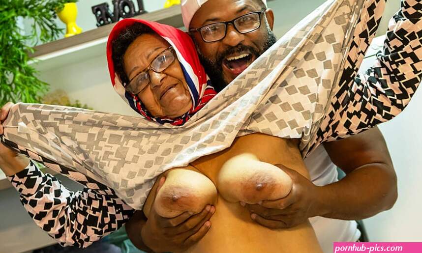 Granny Gets Fucked In The Ass By Delivery Man