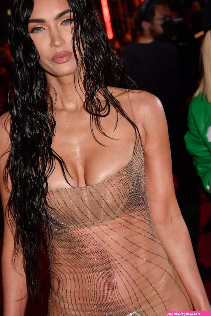 Megan Fox Wears a Naked Dress With Machine Gun Kelly at the MTV VMAs in 2021