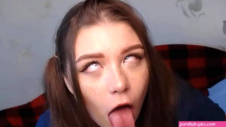 Today I caress my breasts and cum from anal masturbation