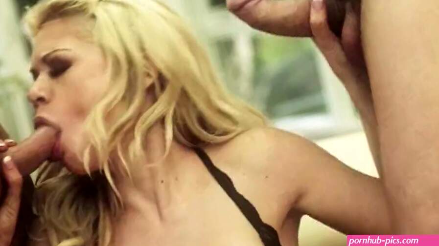 Riley Steele loves to be shared.