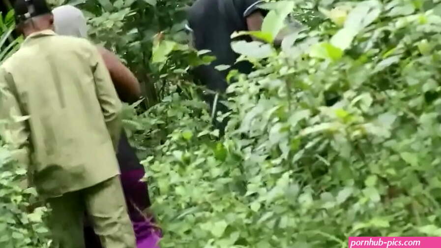 Somewhere in Africa Bbw Pornstar Meets With Softkind Fucksy In an outdoor sex tour with hardcore Sex