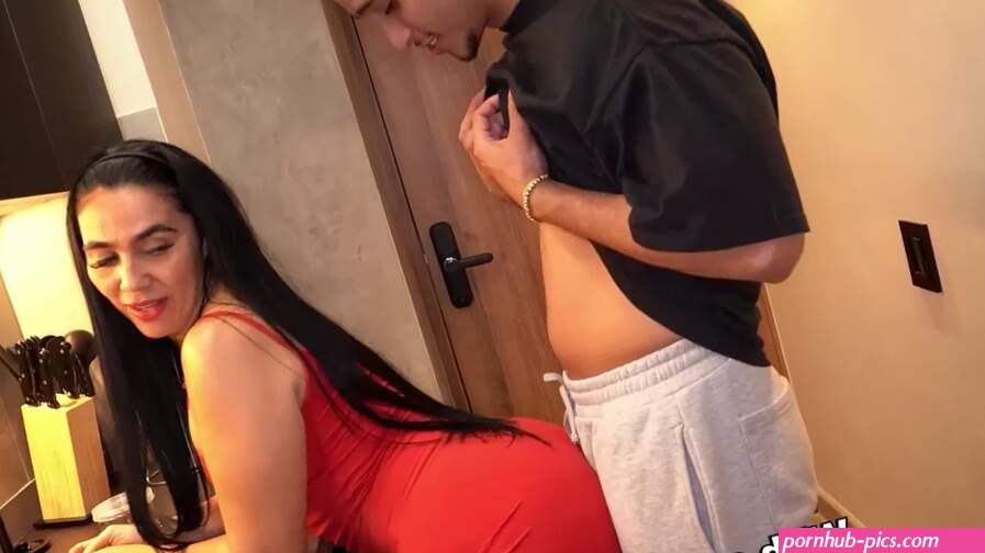 Teen boy fucked curvy Maid MILF while home alone