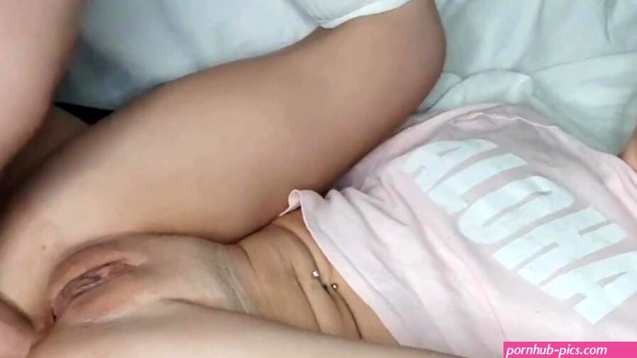 No condom and no lubrication real anal sex
