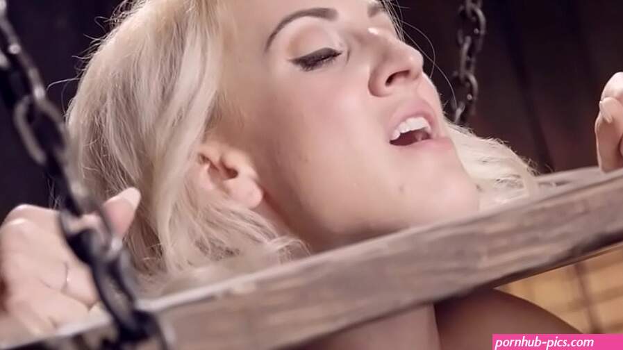 Blonde in device bondage made squirting