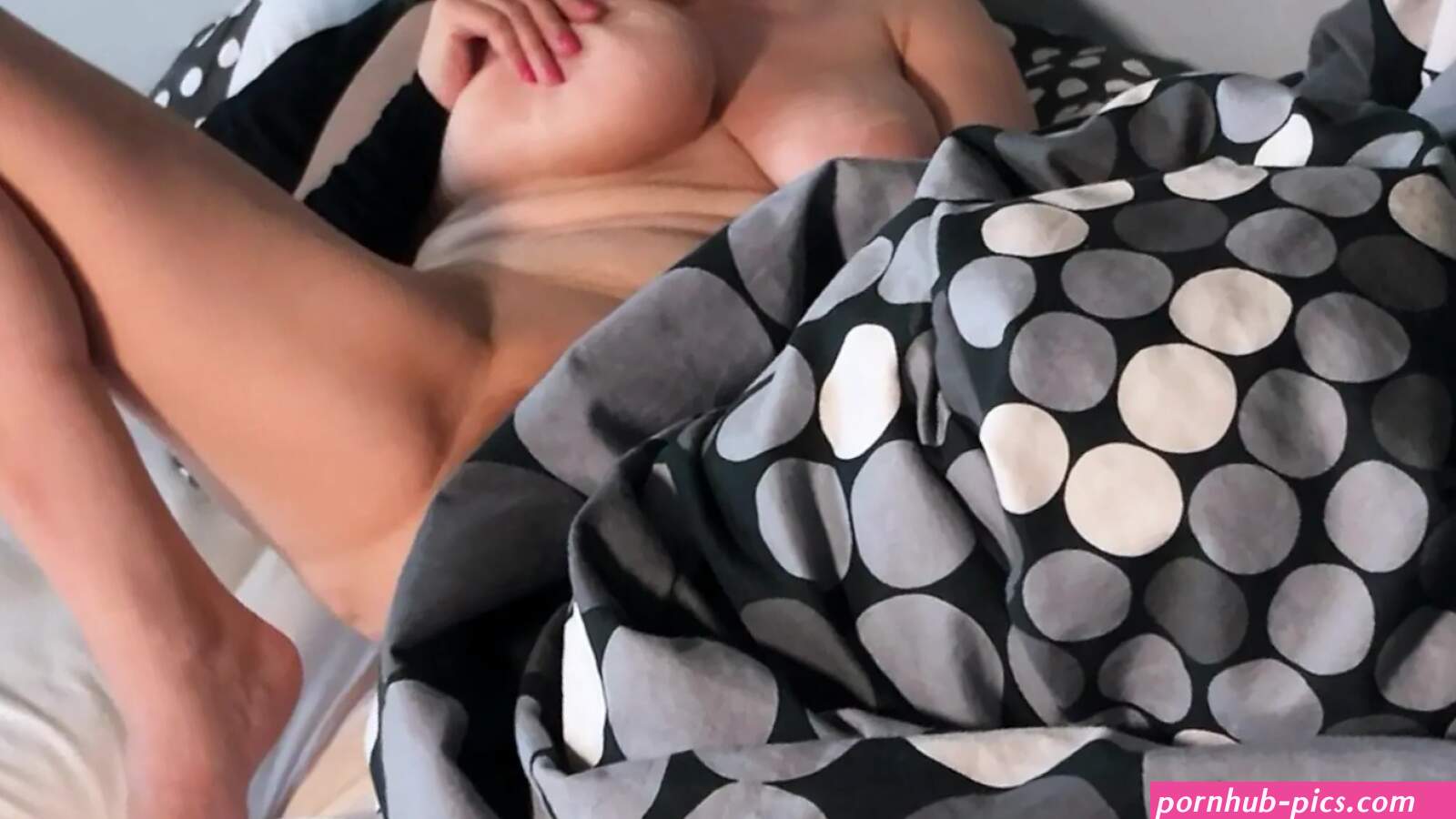 Hot Blonde Teases Chatroulette Porn Videos: Full HD 1080p XXX 2026