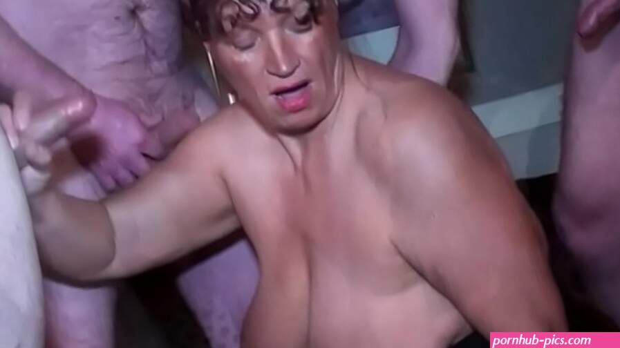 Big boobed mature cock sucker
