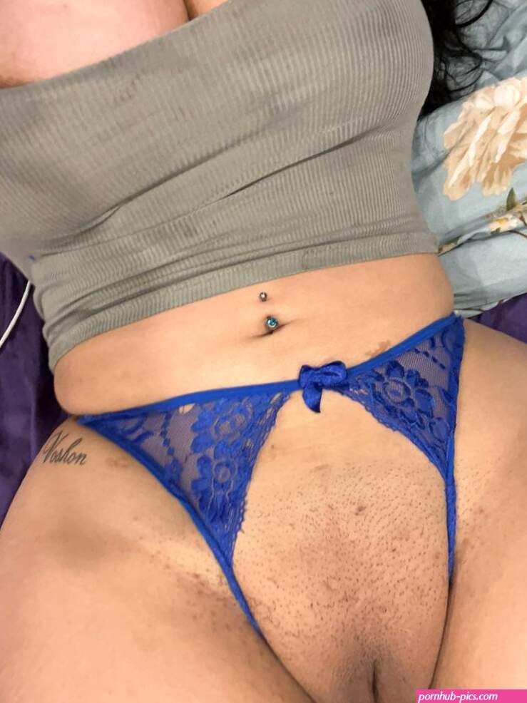 Would you eat my fat pussy????