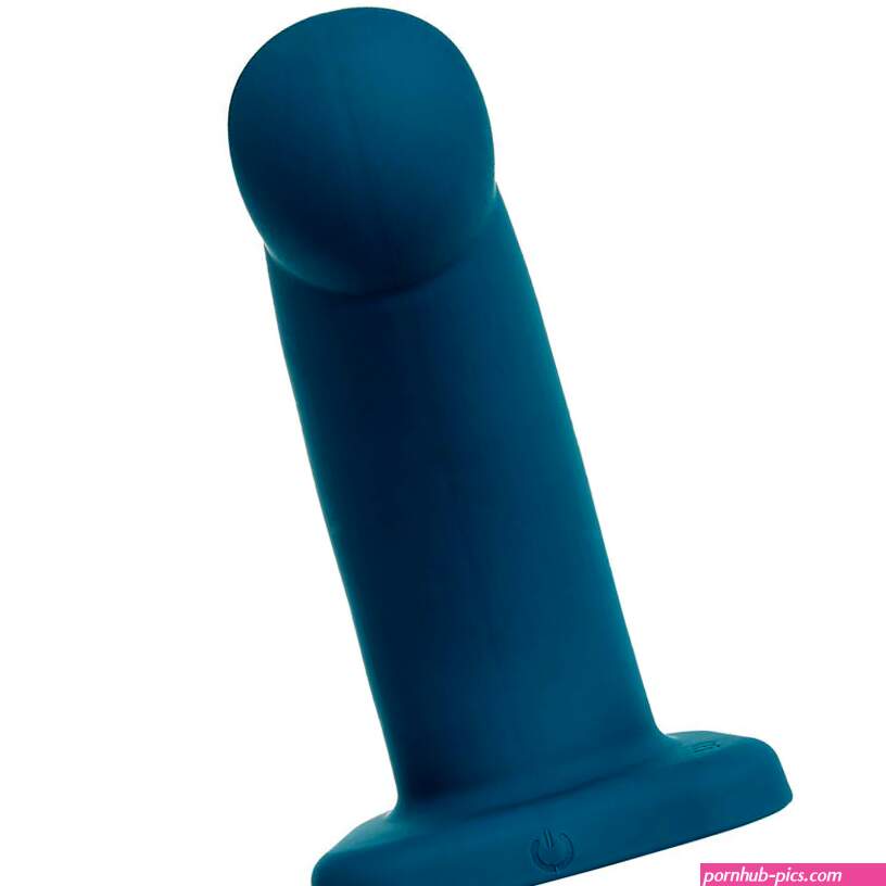 Nexus Lennox Hollow Vibrating Silicone Dildo 8