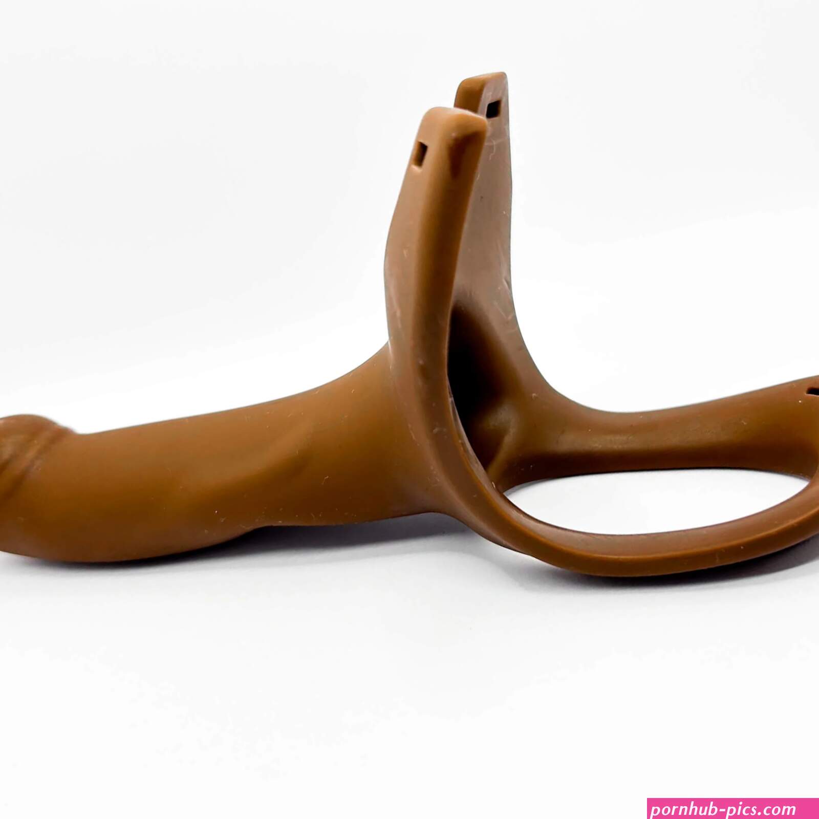 Hollow Haven Curved Hollow Strap-On 14cm