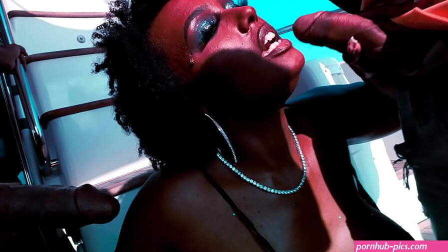 Big Booty Freak Imani Seduction in Gangbang Bukkake Fuck