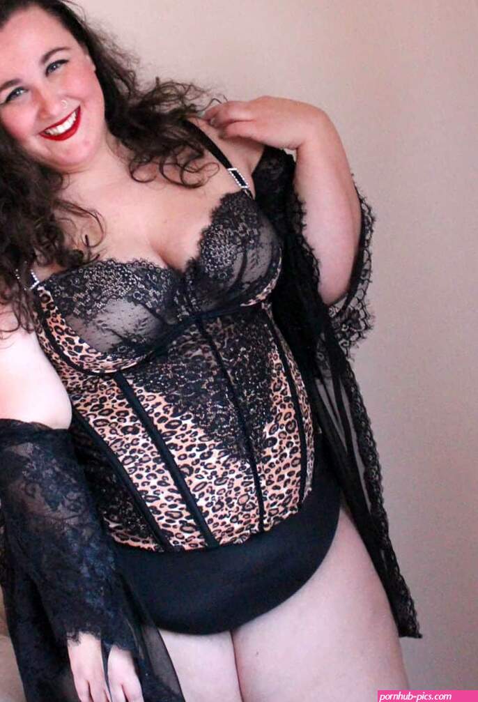 A Curvy Couture Lingerie Review