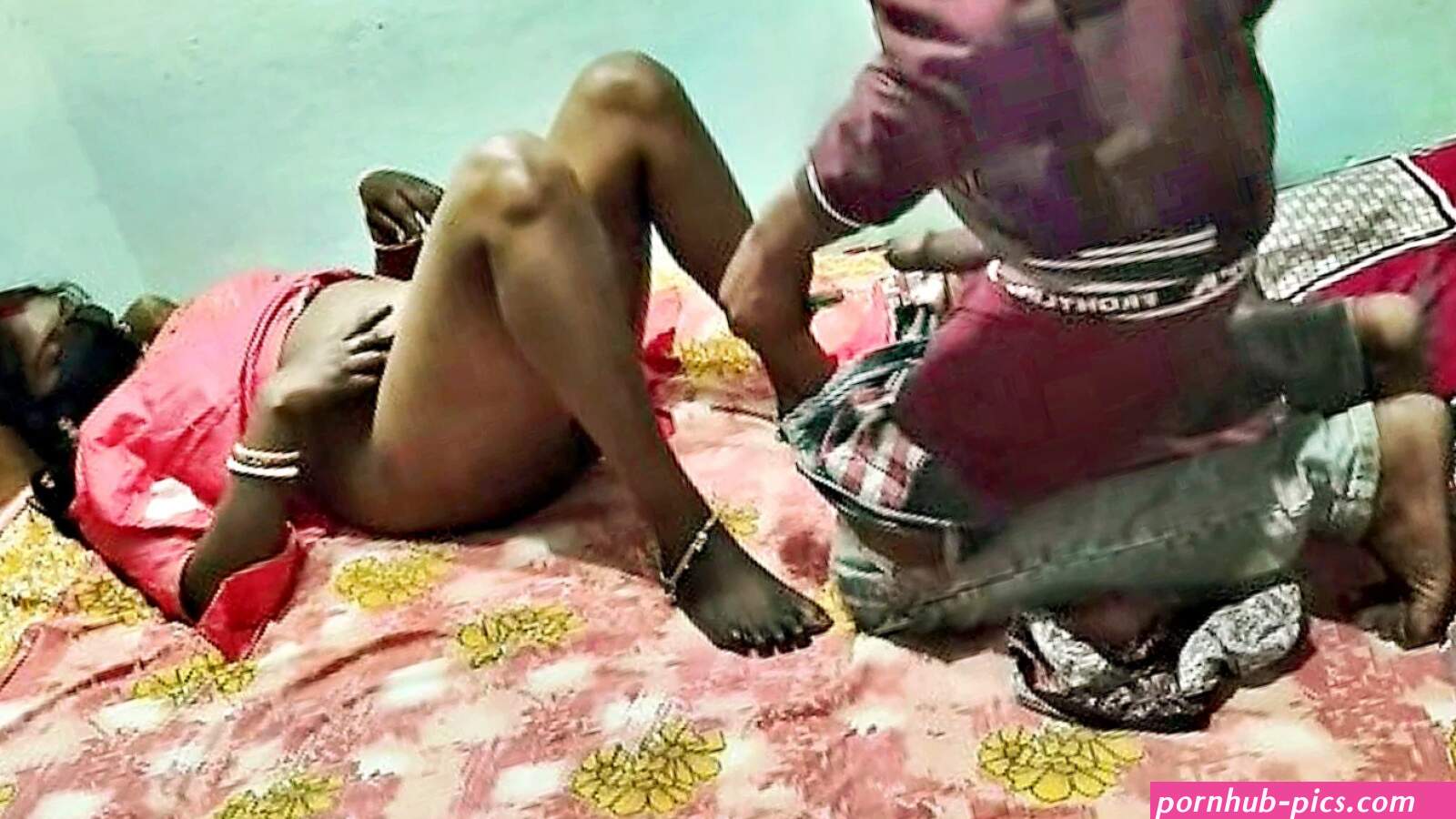 Usha Bhabhi Lesbian Tribbing Chudai