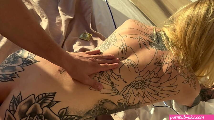 Hermosa Tatuada Me Presta Su Culo Por Primera Vez!! ANAL