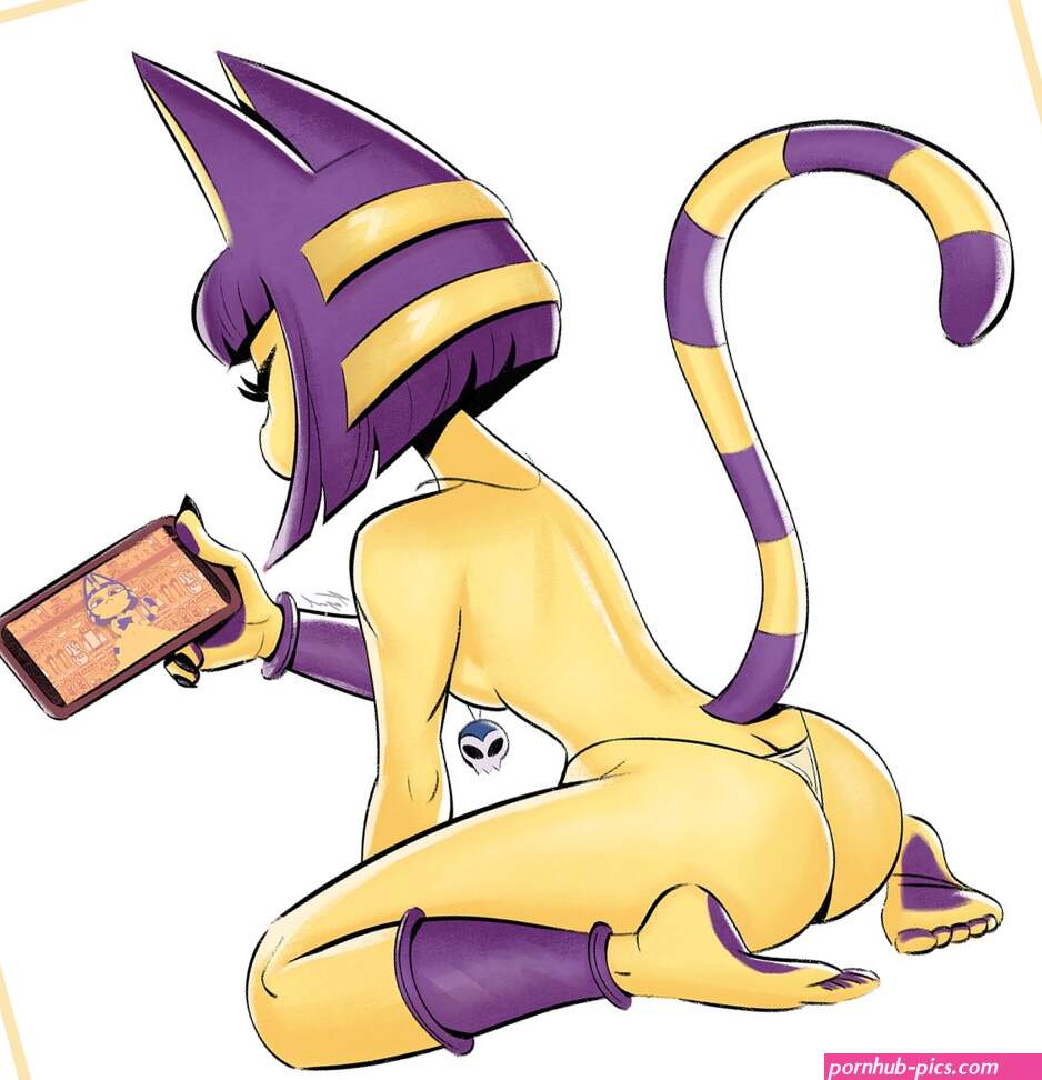 I heard some Egyptian cat became famous so I thought I could draw her Ankha
