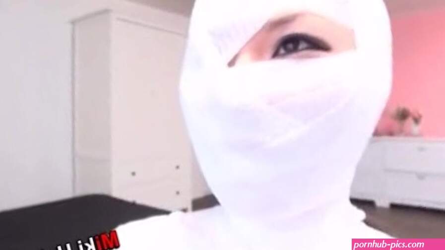 Subtitles bizarre Japanese full body bandage