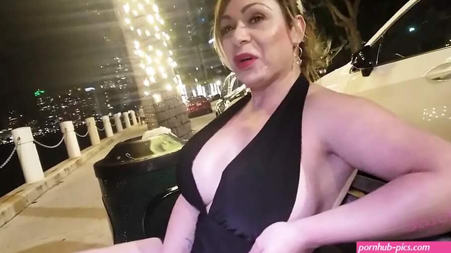 Picking up a Sexy Tgirl off the Streets and Giving Her My BBC: Shemale Porn
