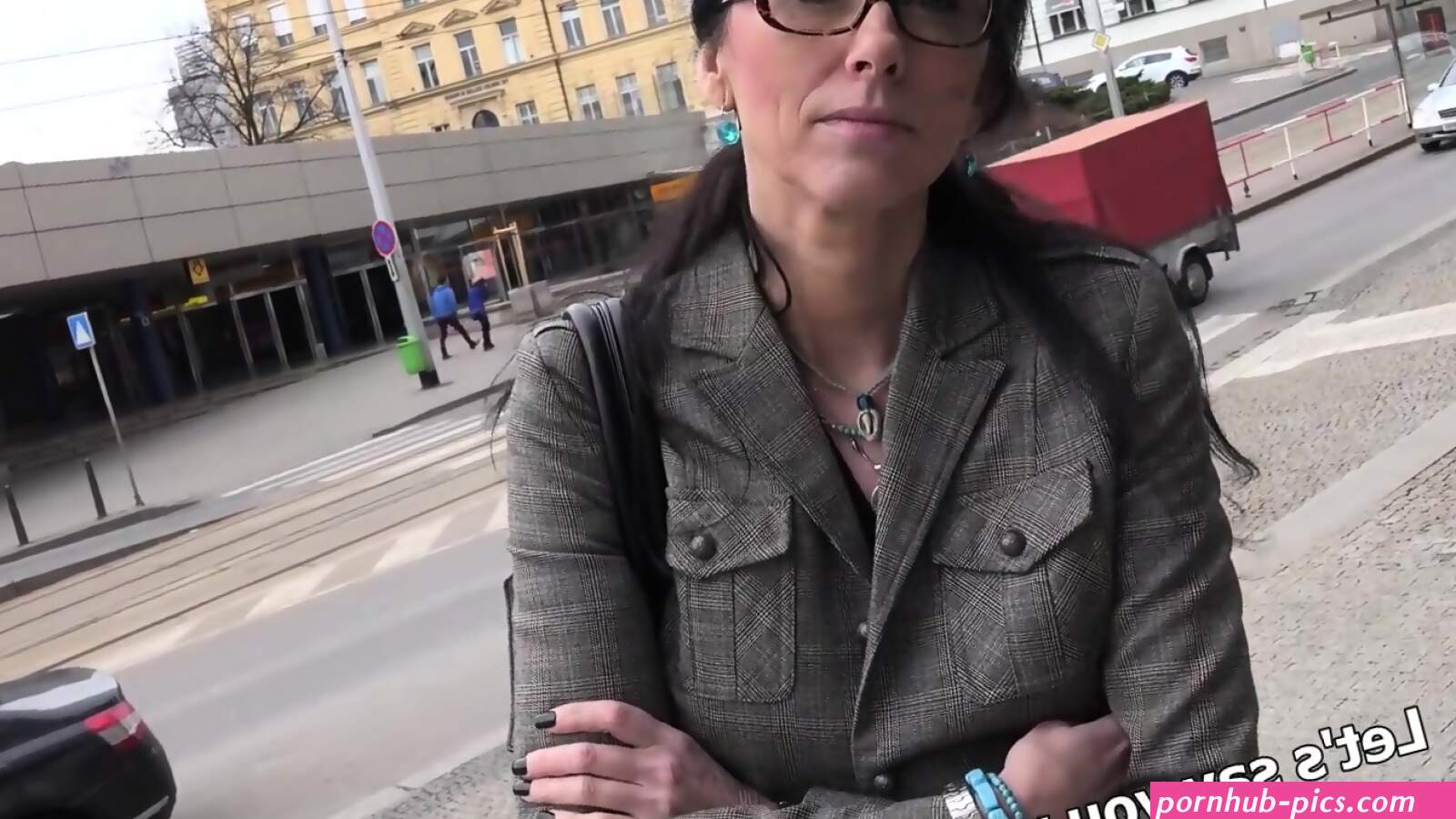 Czech MILF Secretary Pickup up and Fucked