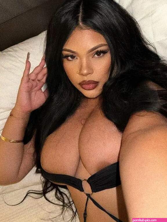 Escort model Exotic latina