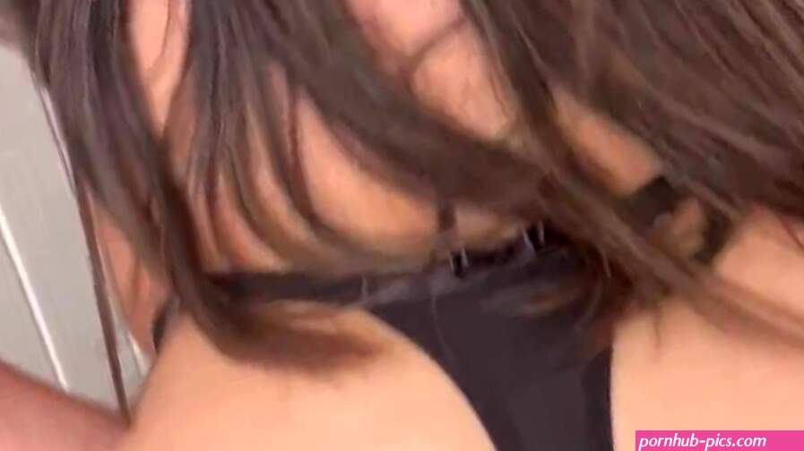 Latin Amateur! Fucking amateur schoolgirl in cute thong!