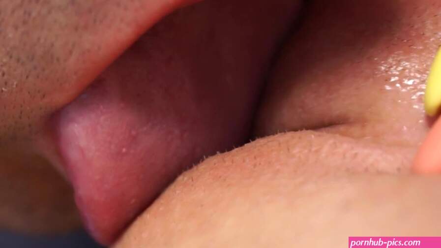 Pussy licking close up