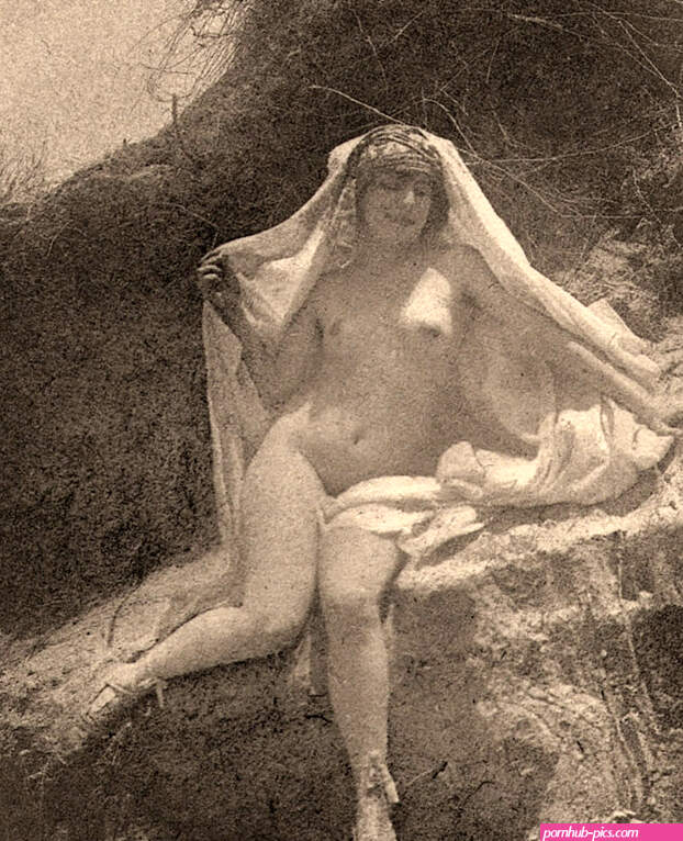A brief history of nude photography 1839-1939