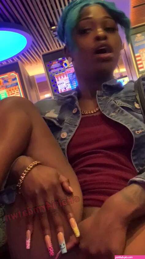 Rubbing her pussy in public