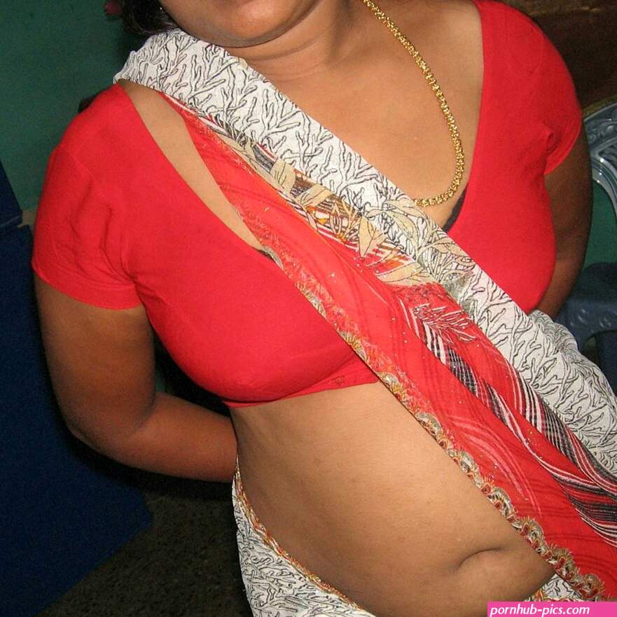 bhabhi boudi saree hot clevege aunty milf Blouse Boobs navel crazybeautylover hotwife