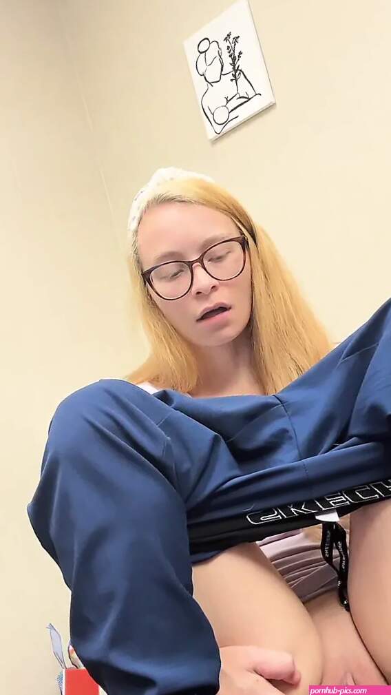Pussy Play Webcam Porn Videos