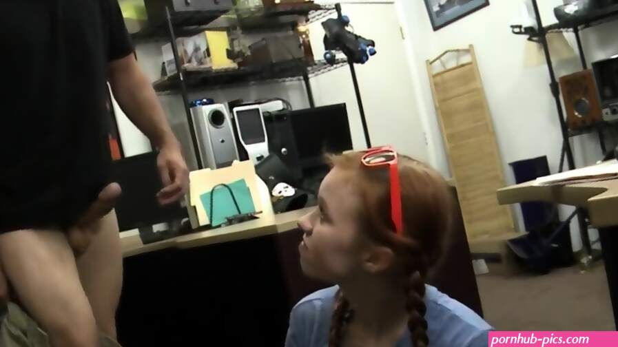 Unhappy Blowjob And Getting Naked For Cash Up Creek Without A Paddle