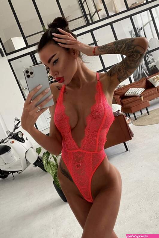 Alena Omovych alenaomovych alenaomovich Nude Leaks OnlyFans