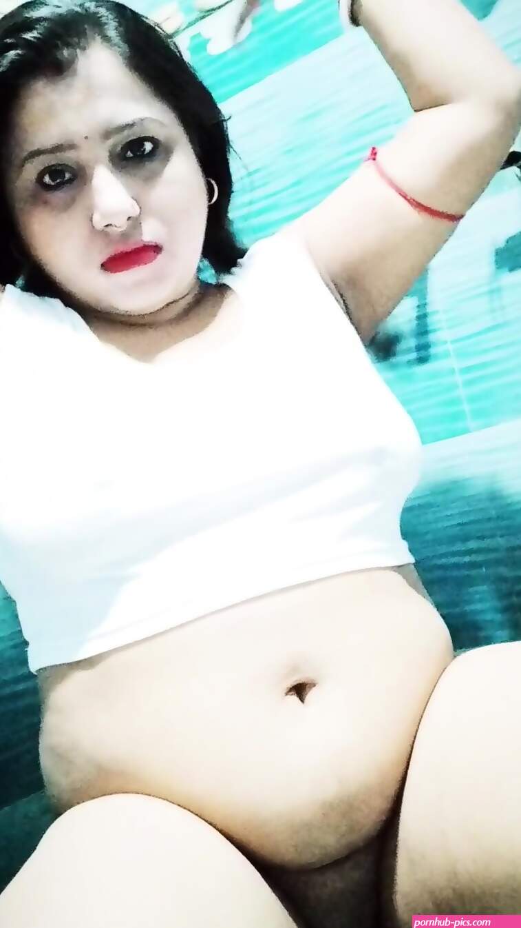 Busty Indian Bbw Wife Bathing Full Nude With Face