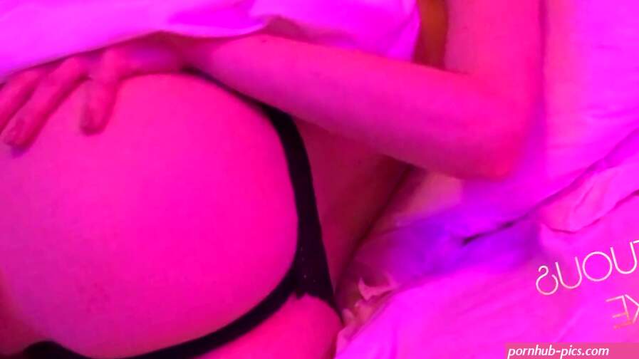 once again I was lying in bed and it ended with an orgasm solo girl masturbation