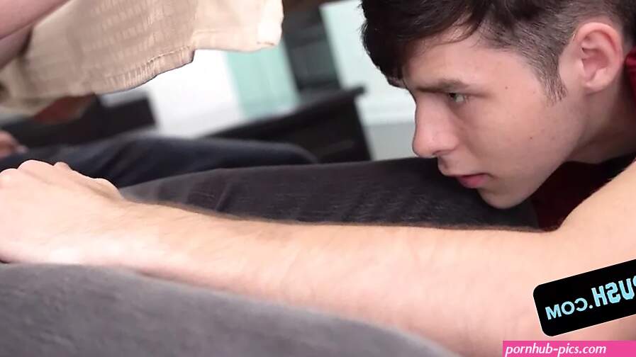 Innocent Twink Gives His Big Step Brothers a Blowjob: Gay Porn feat. Daniel Dean by Brother crush