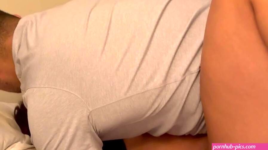 College Dorm Room Sextape with Sisi Rose