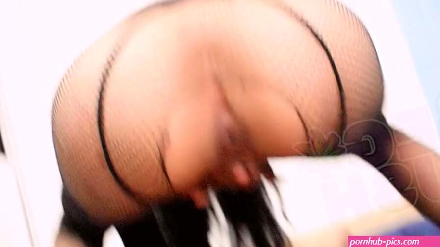 Tiene un squirt en mi verga y le doy por el culo