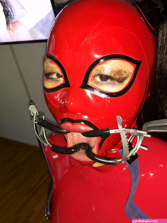 Oh we had some deep skull fucking here! slut latex hood asian porn gag dental slutwife oral bondage sm hardcore