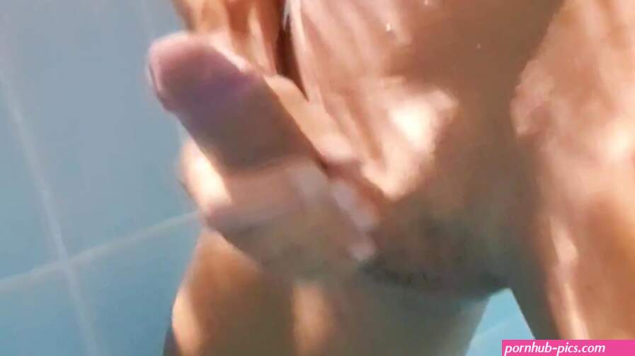 Hot man Masturbating in a public pool