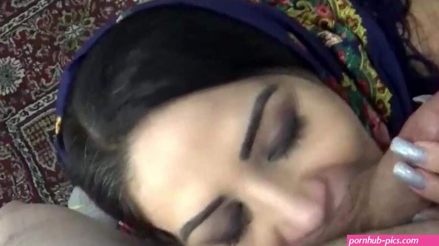 Curvy Plump-assed Iranian MILF Gets Fucked In the Ass After Sucking Her Lovers Dick