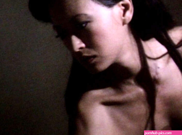 Naked Julia Nickson in Man Against the Mob: The Chinatown Murders ANCENSORED