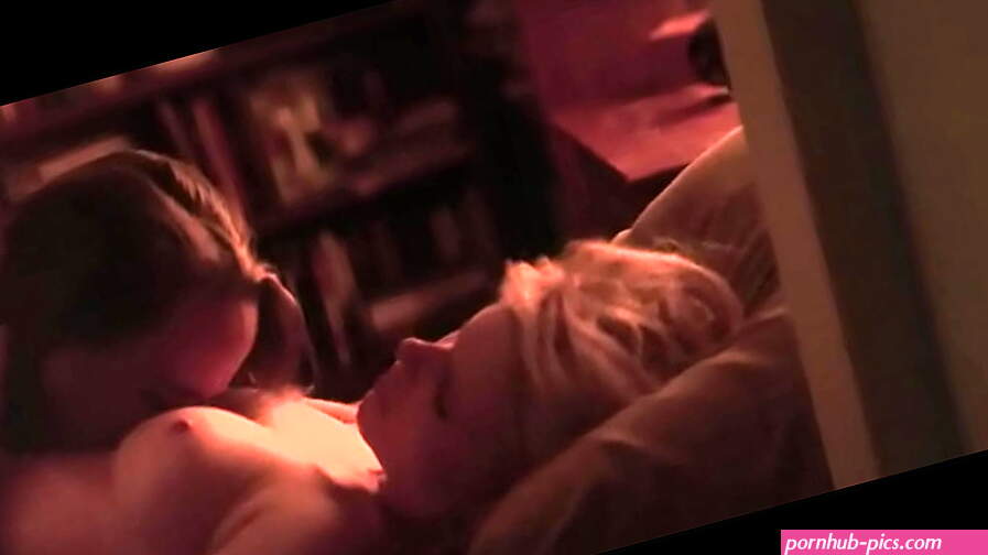 Kate Mara Ellen Page Lesbian Scene