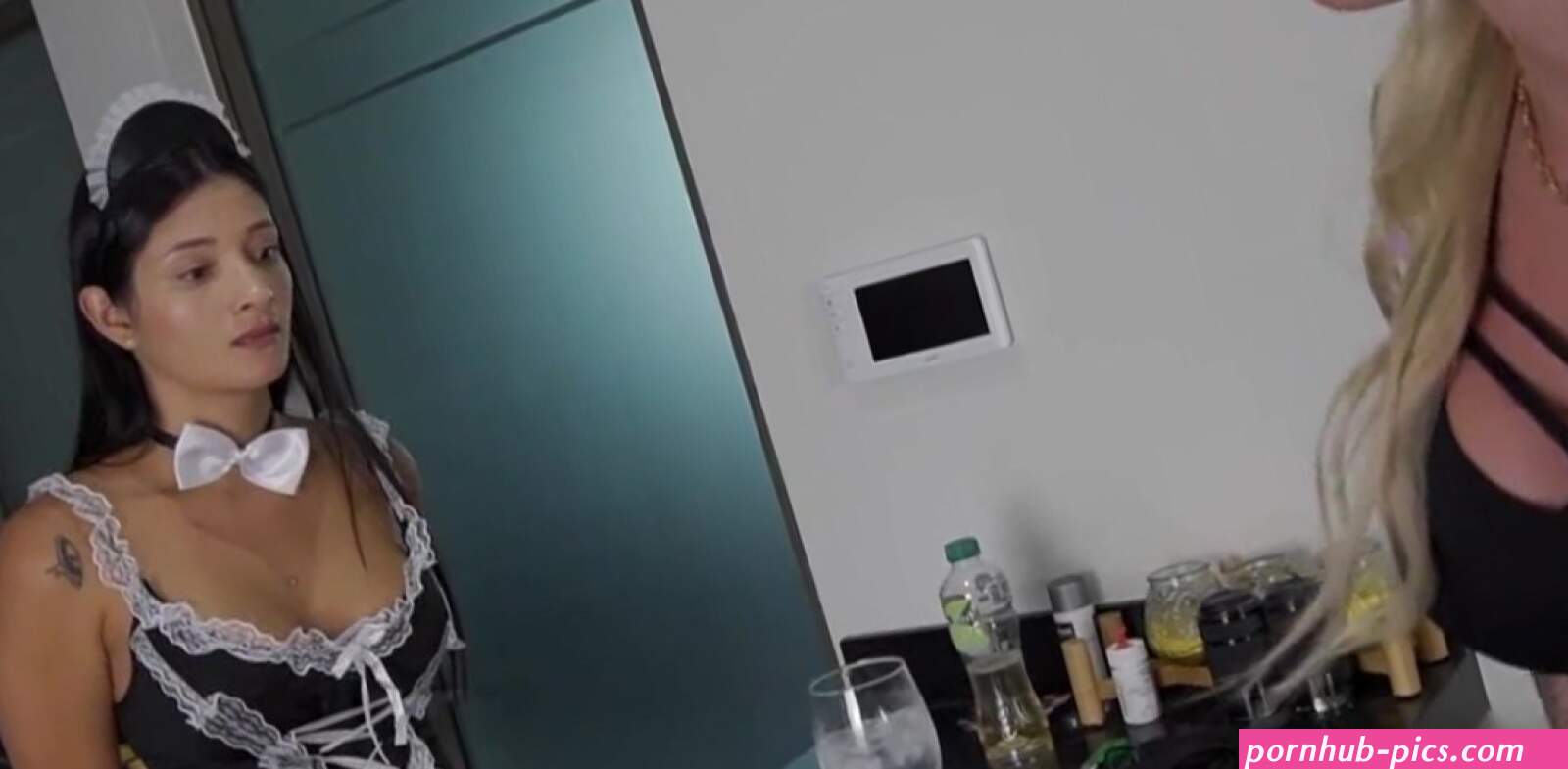 Amateur Sex My Boss Is A Transgender She Comes Home...