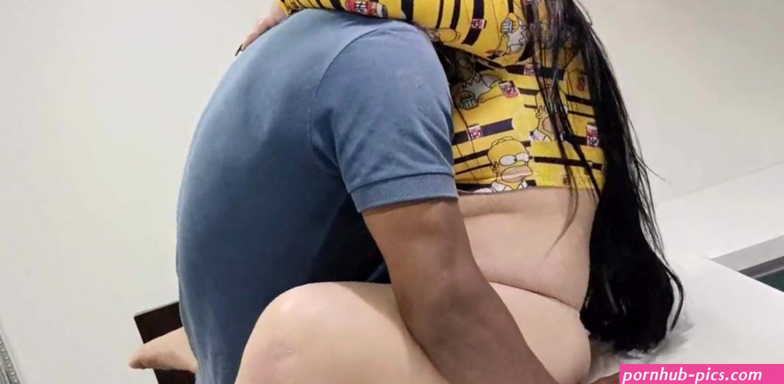 I fuck my best friends wife while he cooks for me
