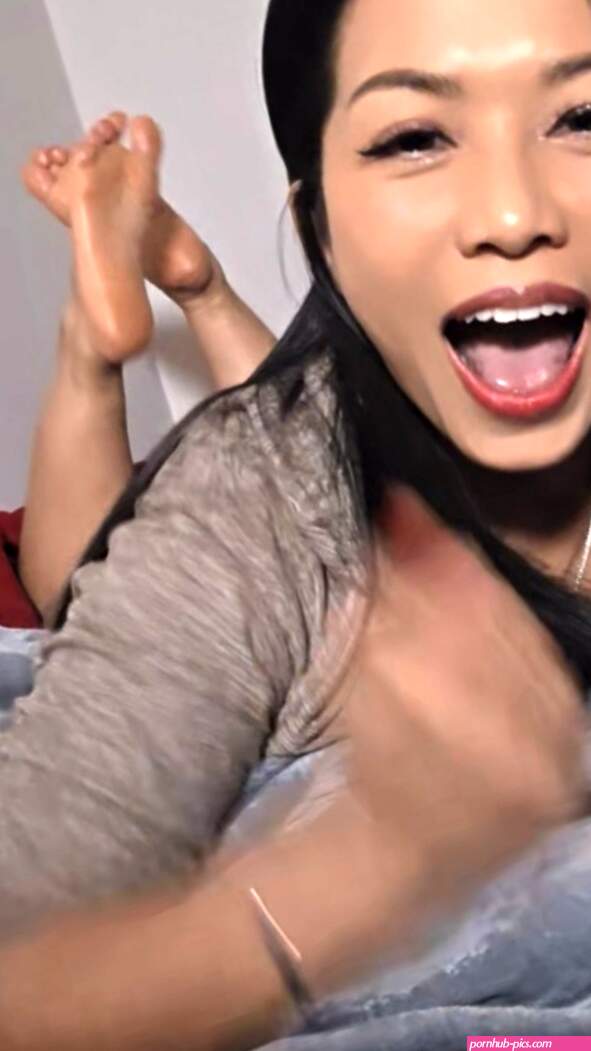 Asian Milf Sexy Feet Soles Verbal JOI