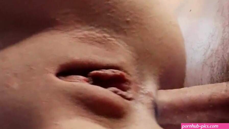 Orgasmo feminino do sexo anal. Fechar-se