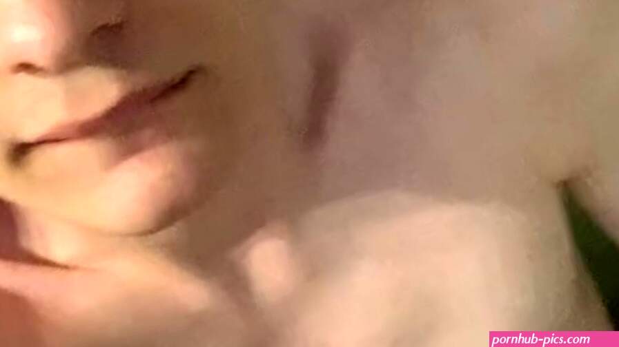 Masturbation with open window Porn Videos