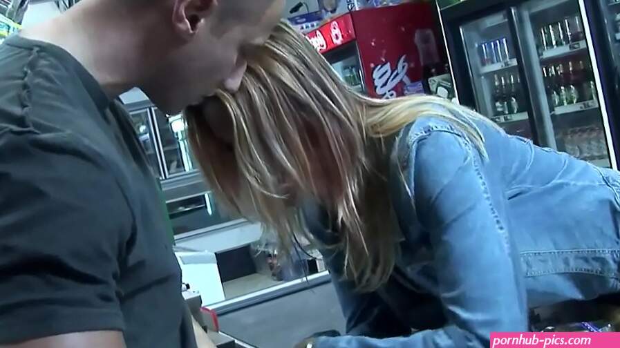 No cash ? She pays with her pussy