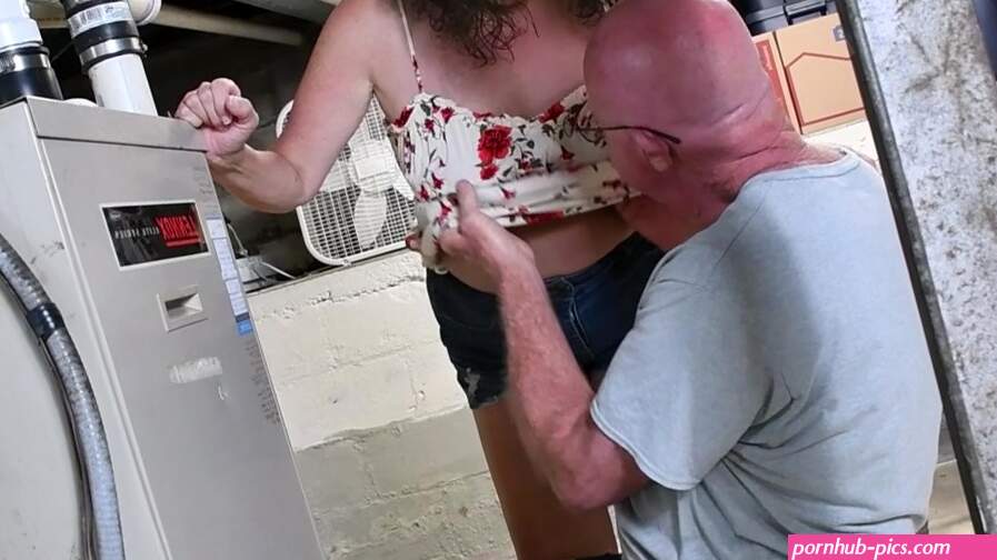 Ali Allure Hires an HVAC Repairman and Pays With Pussy