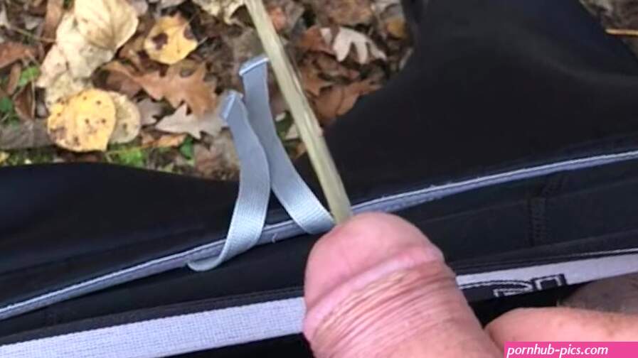 Pee Desperation With Masturbation Attempt But It Was Too Cold Outside For My Cock To Get Hard