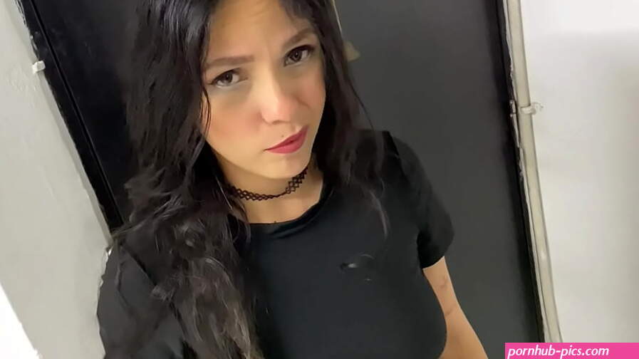 MI NOVIO ME ENGAÑ QUIERO TU POLLA DURA PARA VENGARME!