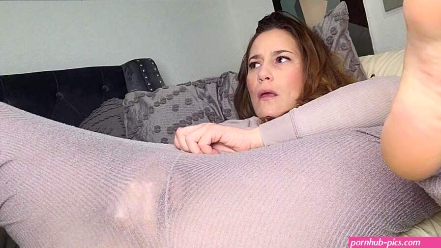 Tasting and Sniffing My Asshole and Toeing My Pussy